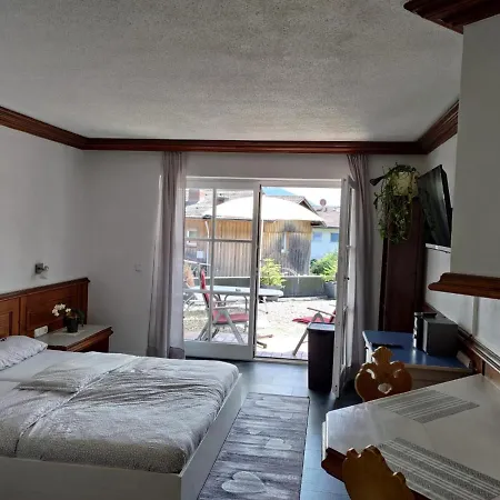 Bed & Breakfast Charmantes Doppelzimmer Mit Bergblick